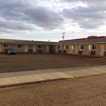 King'S Hotel & Motel By Elevate Rooms Shaunavon Buitenkant foto