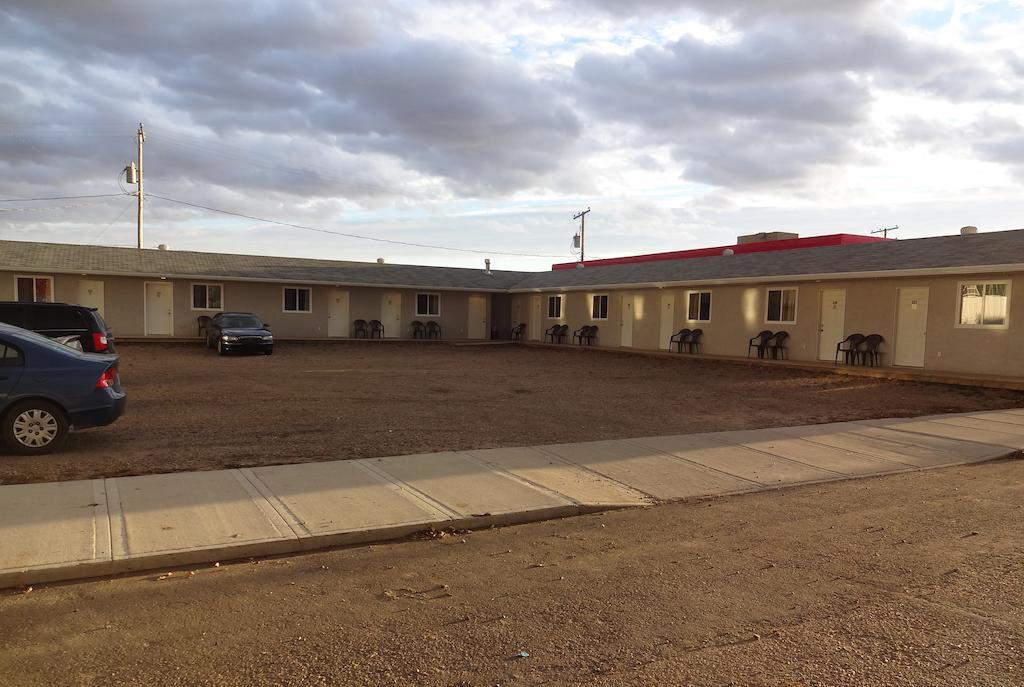 King'S Hotel & Motel By Elevate Rooms Shaunavon Buitenkant foto