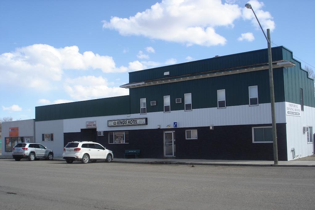 King'S Hotel & Motel By Elevate Rooms Shaunavon Buitenkant foto