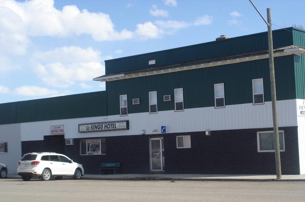 King'S Hotel & Motel By Elevate Rooms Shaunavon Buitenkant foto