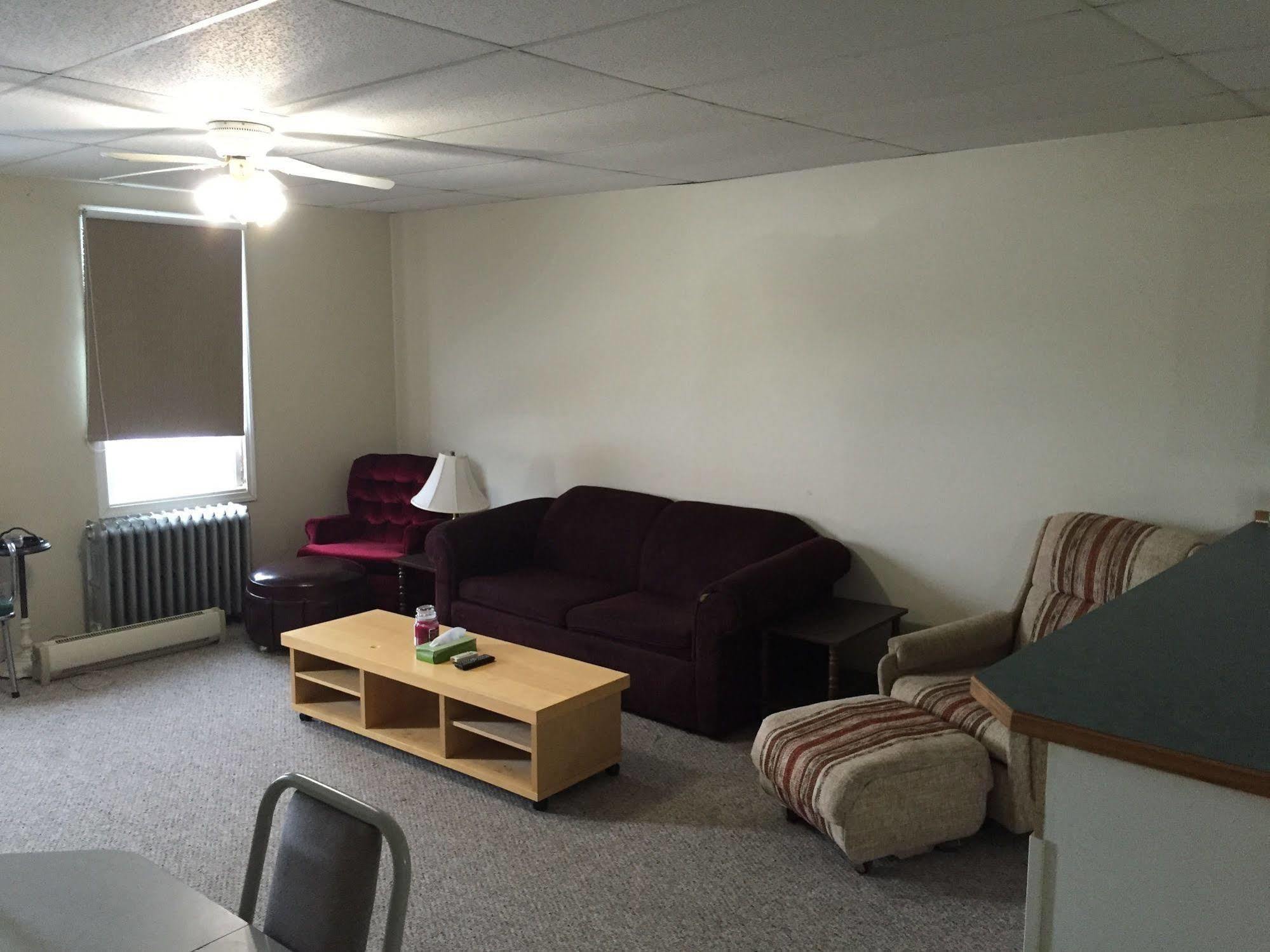 King'S Hotel & Motel By Elevate Rooms Shaunavon Buitenkant foto