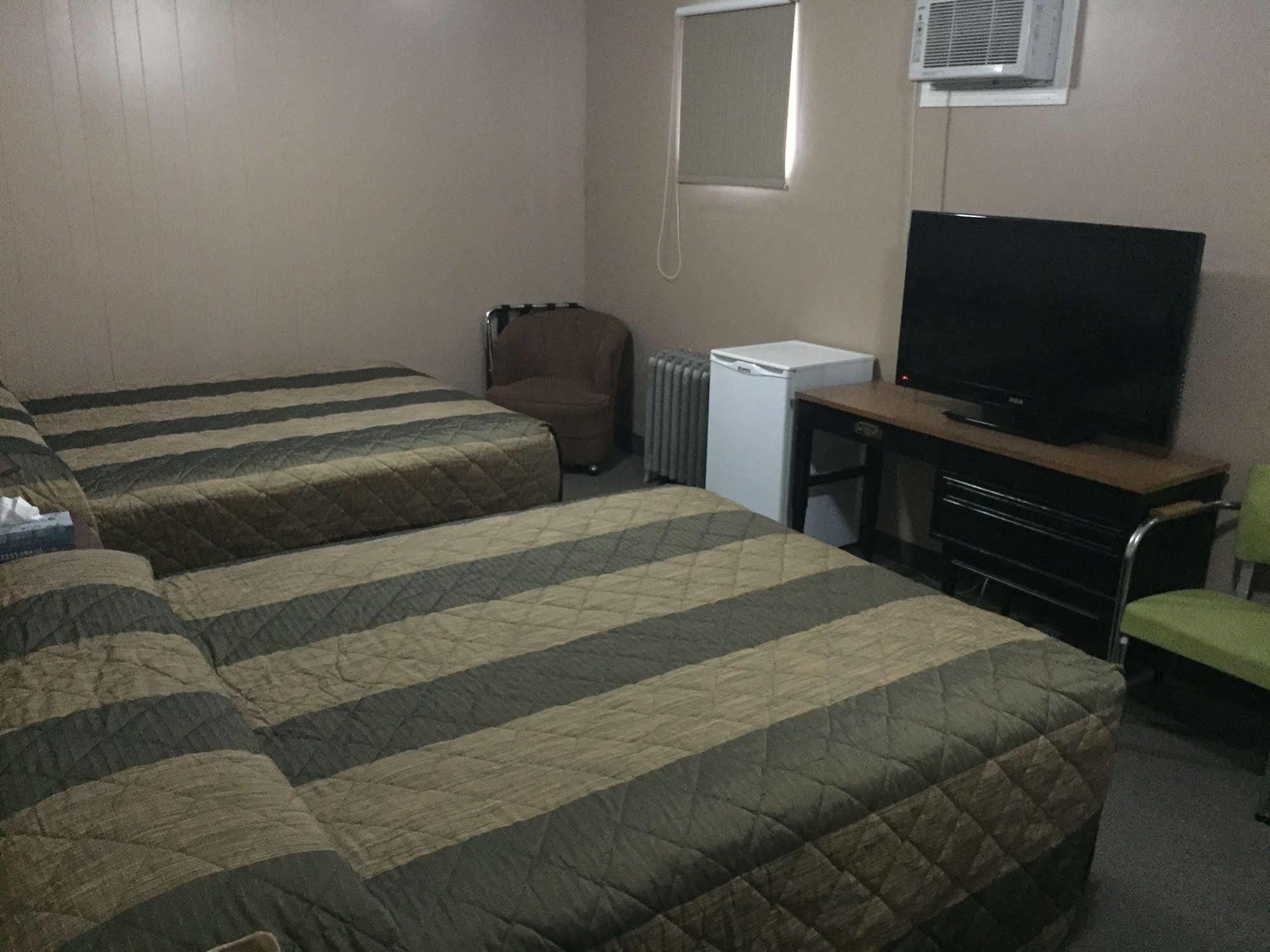 King'S Hotel & Motel By Elevate Rooms Shaunavon Buitenkant foto