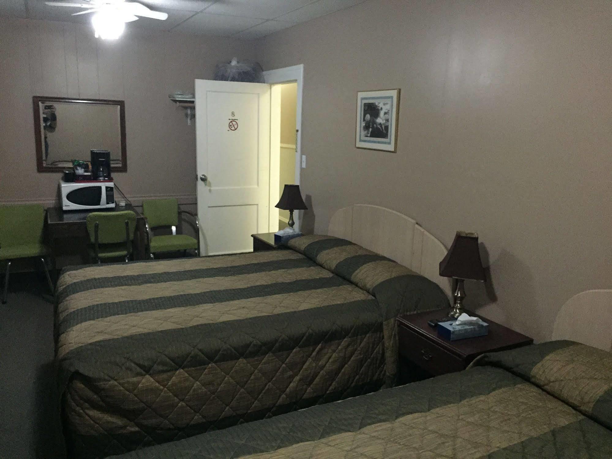 King'S Hotel & Motel By Elevate Rooms Shaunavon Buitenkant foto